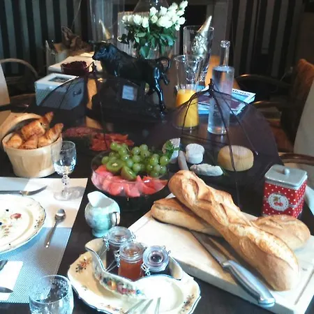 Chambres D'hotes Maison Auguste Bed & Breakfast